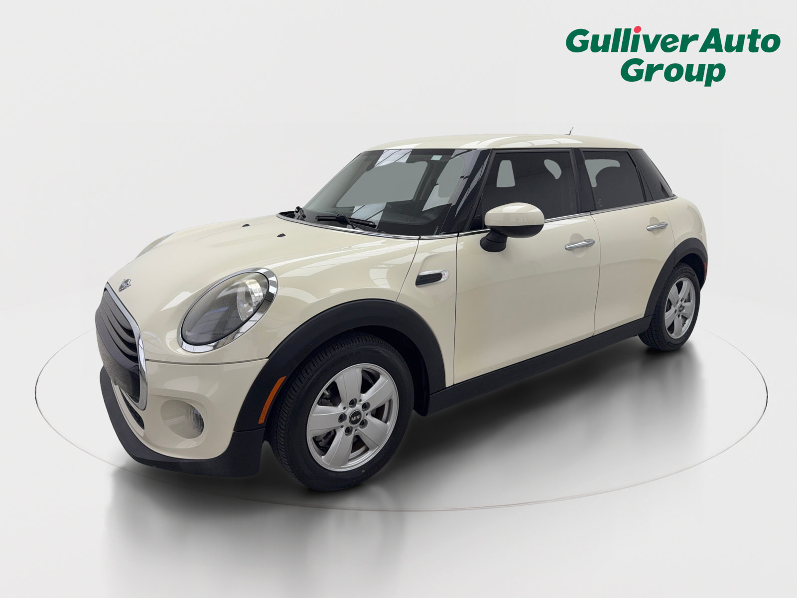 Used 2020 MINI Cooper 4-Door Hardtop FWD image 2