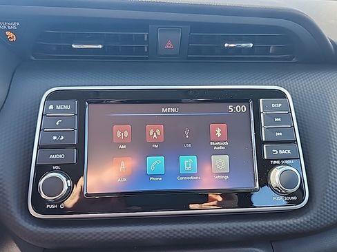 Used 2025 Nissan Kicks Play S image 24