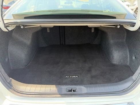 Used 2022 Nissan Altima 2.0 SR FWD image 6