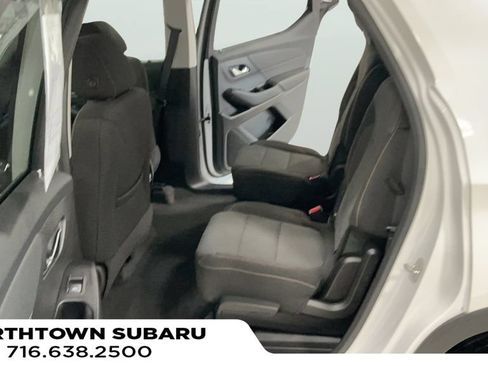 Used 2018 Chevrolet Traverse LT AWD/4WD image 16
