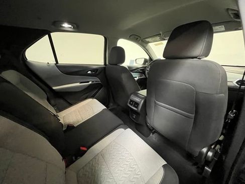 Used 2022 Chevrolet Equinox LS w/ LS Convenience Package AWD/4WD image 12
