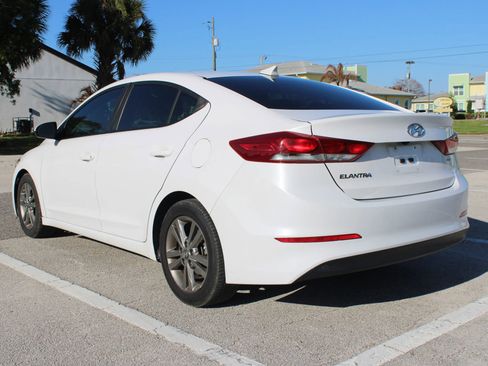 Used 2018 Hyundai Elantra SEL image 6