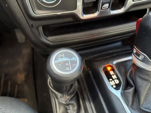 Used 2021 Jeep Wrangler Unlimited Sport image 26