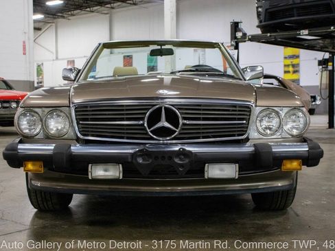 Used 1987 Mercedes-Benz 560 SL image 14