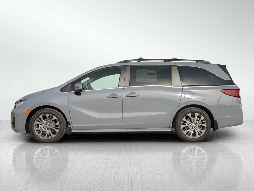 New 2027 Honda Odyssey Touring image 4