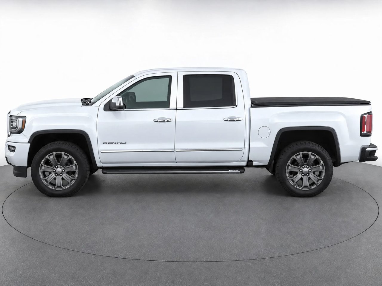 Used 2016 GMC Sierra 1500 Denali AWD/4WD image 6