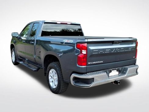 Used 2021 Chevrolet Silverado 1500 LT AWD/4WD image 3