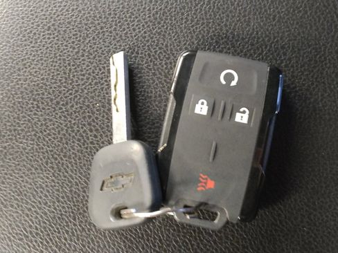 Used 2018 Chevrolet Colorado LT w/ Luxury Package, Chrome RWD image 32