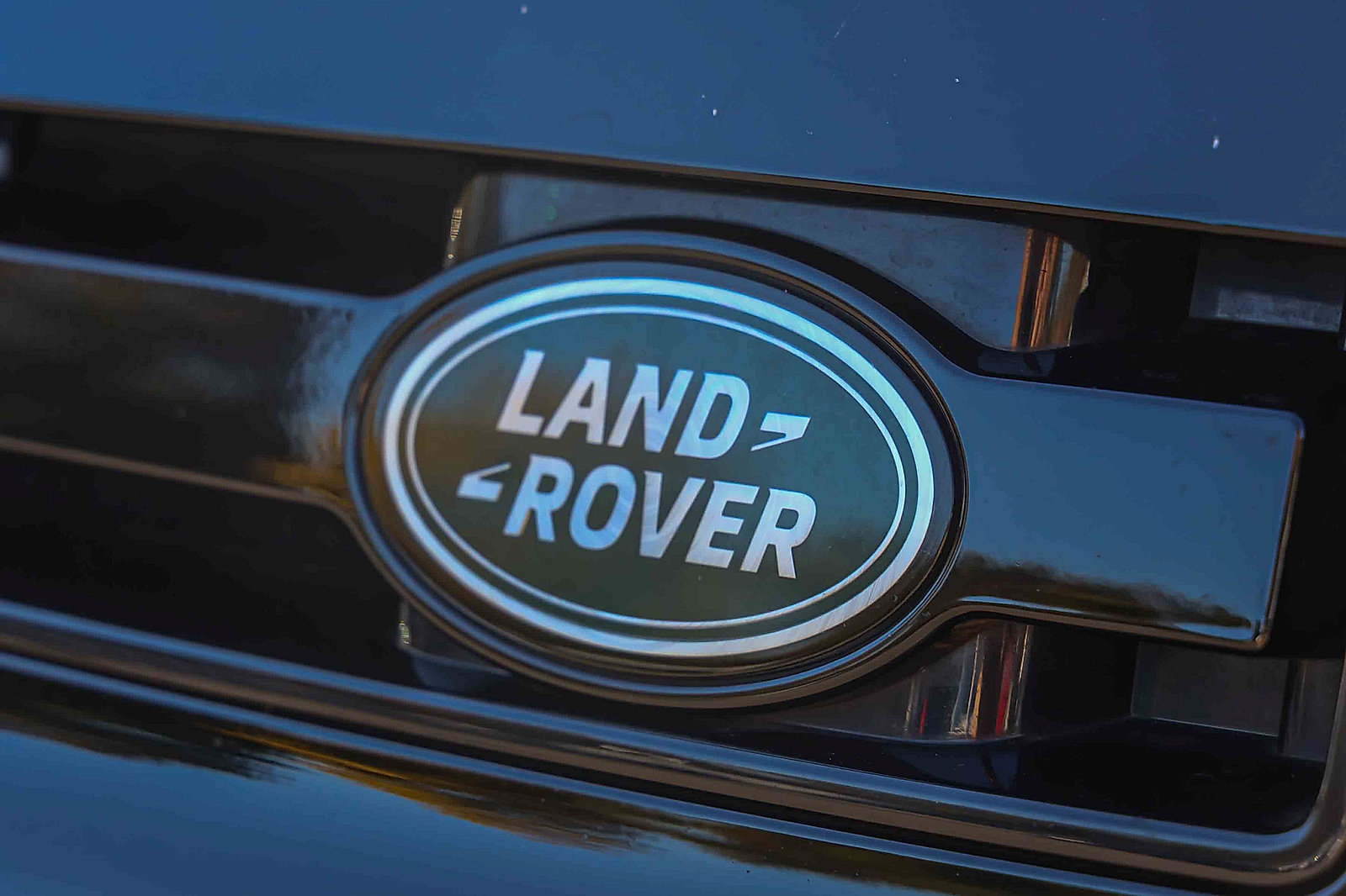Used 2023 Land Rover Defender 110 X AWD/4WD image 31