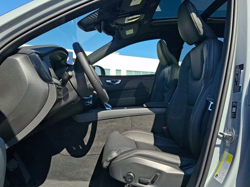 New 2026 Volvo XC60 T8 Ultra w/ Protection Package Premier AWD/4WD image 8