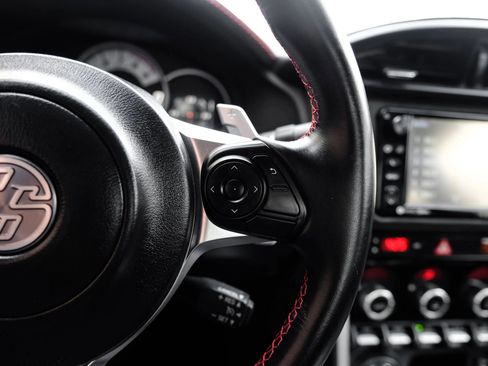 Used 2019 Toyota 86 image 19