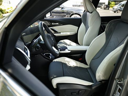 New 2026 BMW X1 xDrive28i w/ Convenience Package image 19