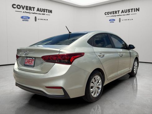 Used 2020 Hyundai Accent SE FWD image 5