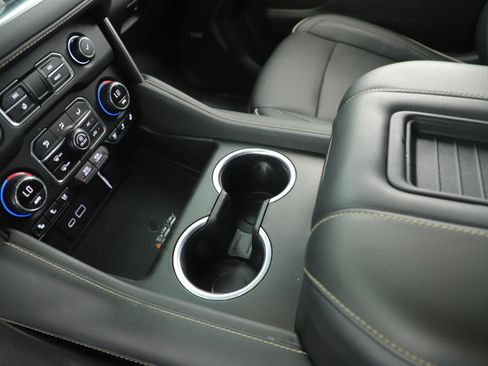 Used 2021 Chevrolet Tahoe Premier w/ Texas Edition image 17