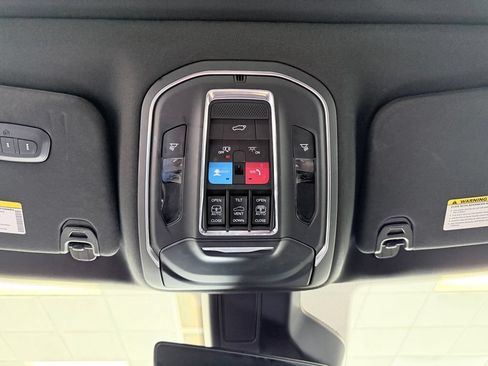 Used 2022 Jeep Wagoneer Series II w/ Premium Group I AWD/4WD image 62