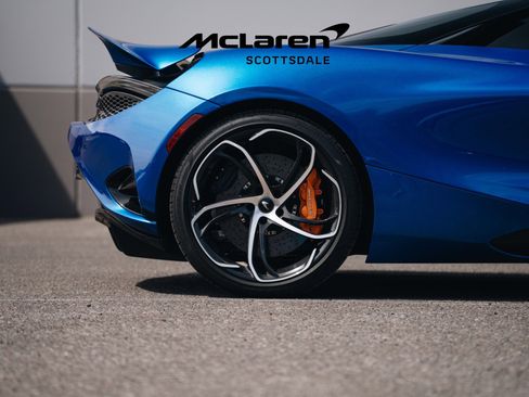 Used 2024 McLaren 750S Spider image 21