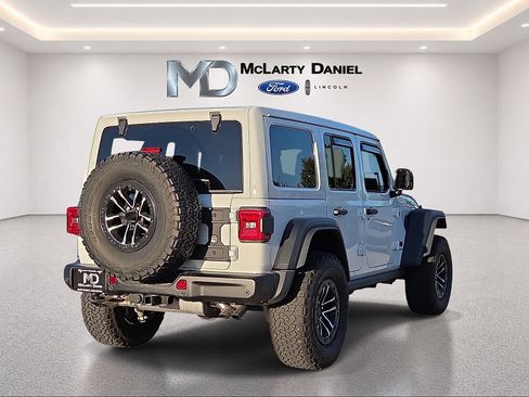 Used 2026 Jeep Wrangler Unlimited Rubicon 392 w/ Quick Order Package 27X Moab AWD/4WD image 5