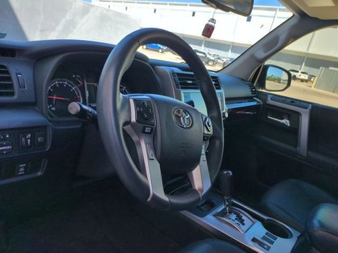 Used 2021 Toyota 4Runner Limited image 10