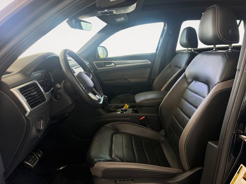Used 2023 Volkswagen Atlas Cross Sport SEL Premium R-Line AWD/4WD image 20