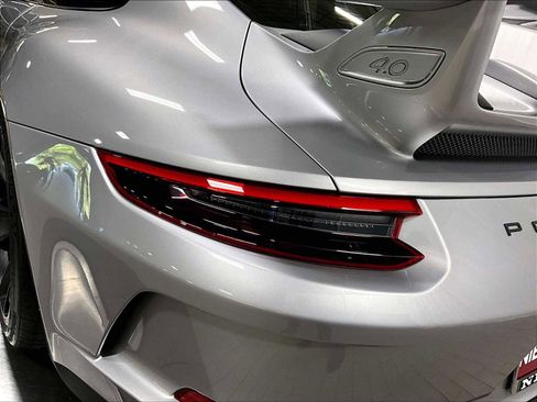 Used 2018 Porsche 911 GT3 image 32