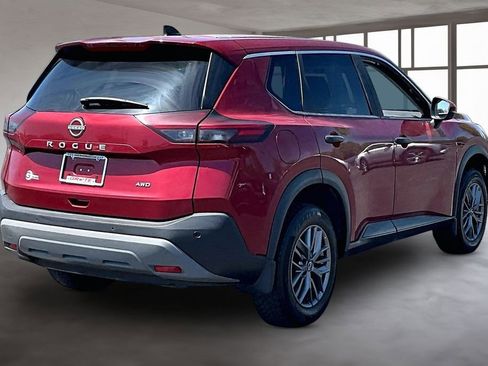 Used 2023 Nissan Rogue S AWD/4WD image 3