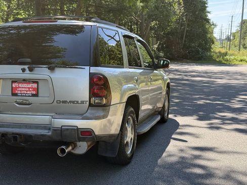 Used 2004 Chevrolet TrailBlazer LT w/ LT Preferred Equipment Group AWD/4WD image 6