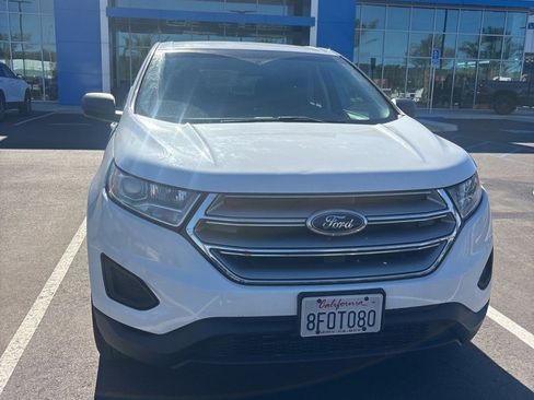 Used 2018 Ford Edge SE image 10