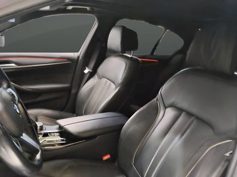 Used 2022 BMW M550i xDrive w/ Premium Package AWD/4WD image 15