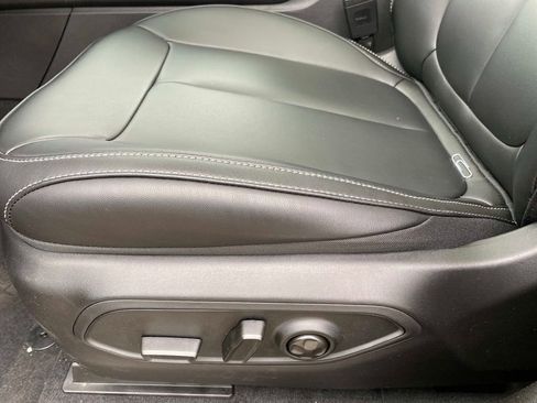 New 2026 Jeep Grand Cherokee Limited AWD/4WD image 10