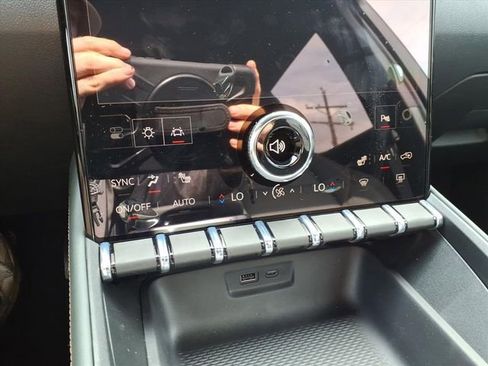 New 2026 GMC Terrain AT4 AWD/4WD image 18