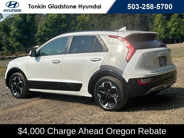 Used 2023 Kia Niro Wave FWD image 7