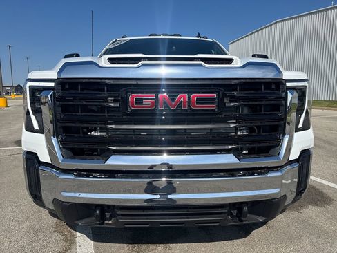 New 2026 GMC Sierra 3500 Pro w/ Convenience Package AWD/4WD image 9