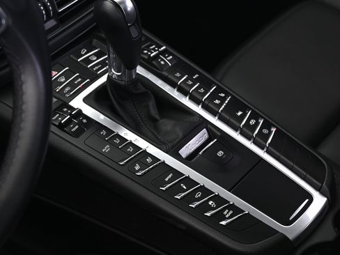 Used 2021 Porsche Macan GTS image 34