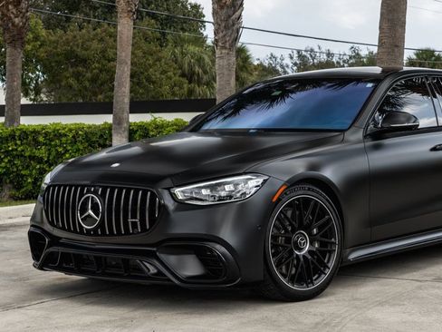 Used 2024 Mercedes-Benz S 63 AMG S image 2