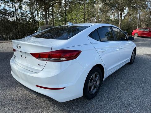Used 2017 Hyundai Elantra ECO image 9