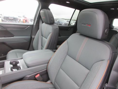 New 2026 GMC Acadia AT4 image 13