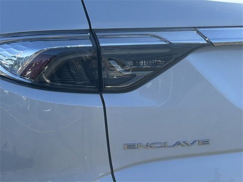 Used 2022 Buick Enclave Avenir w/ LPO, Floor Liner Package image 31