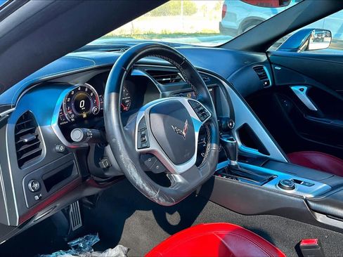 Used 2019 Chevrolet Corvette Stingray Coupe w/ 1LT image 17