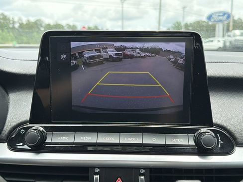 Used 2024 Kia Forte LXS FWD image 7
