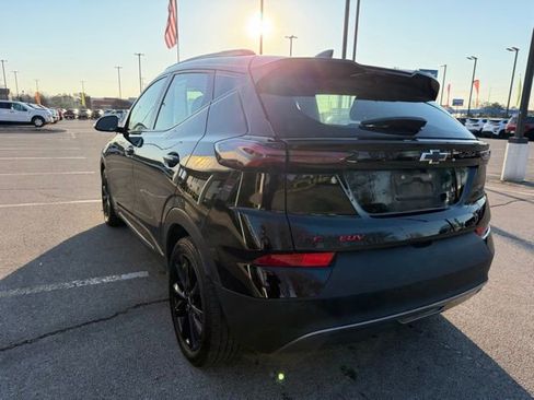 Used 2023 Chevrolet Bolt EUV Premier w/ Sun & Sound Package image 6