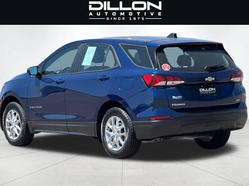 Used 2022 Chevrolet Equinox LS w/ LPO, Floor Liner Package AWD/4WD image 6