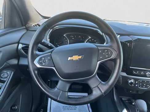 Used 2023 Chevrolet Traverse LT AWD/4WD image 12