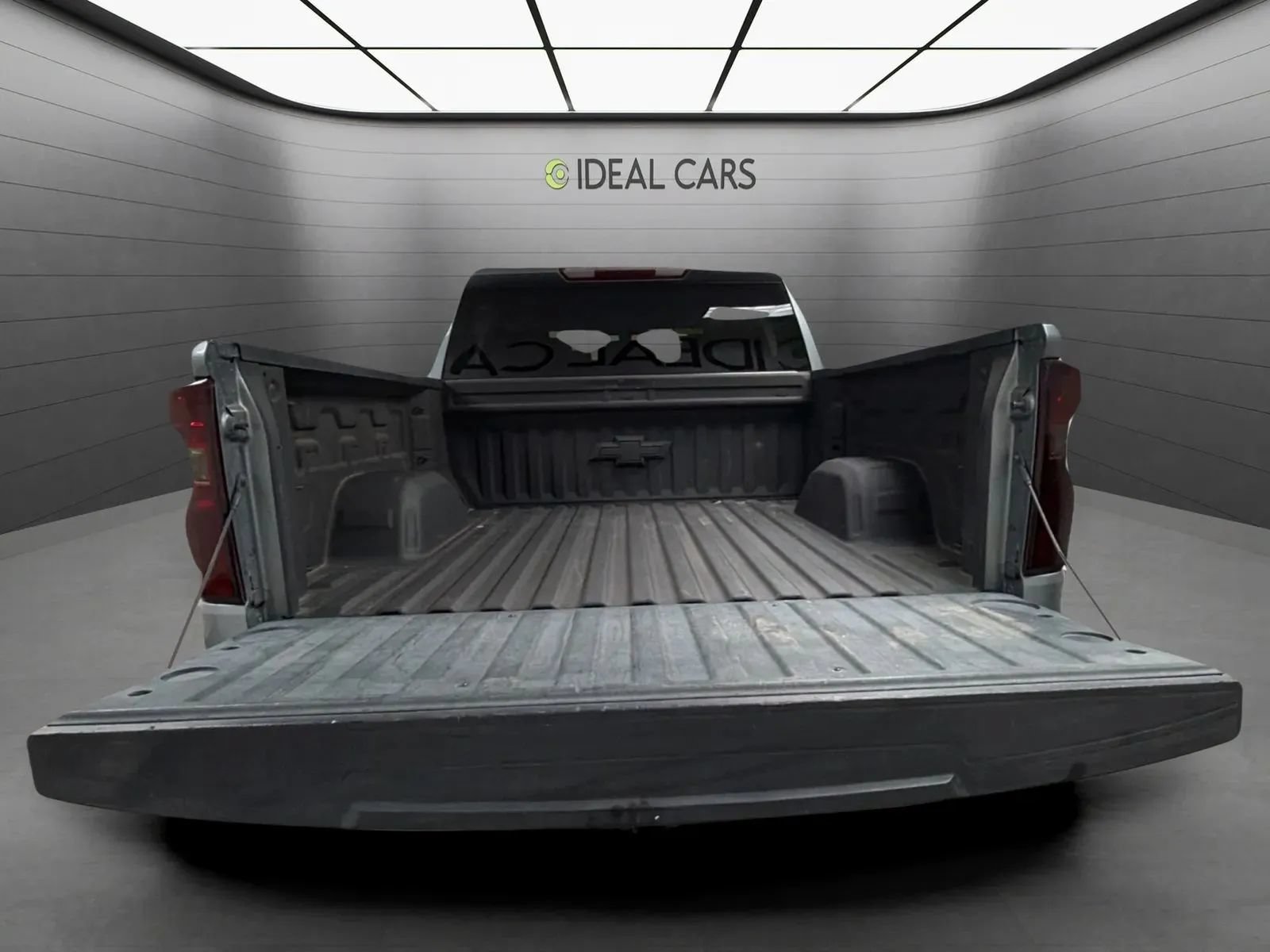 Used 2019 Chevrolet Silverado 1500 Custom Trail Boss w/ Custom Convenience Package AWD/4WD image 19