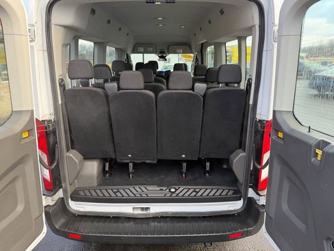 Used 2022 Ford Transit 350 XLT image 7