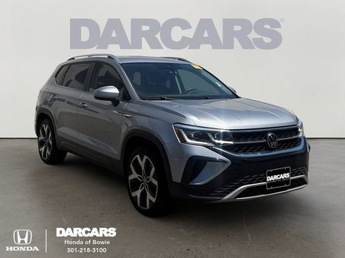 Used 2022 Volkswagen Taos SEL AWD/4WD image 1