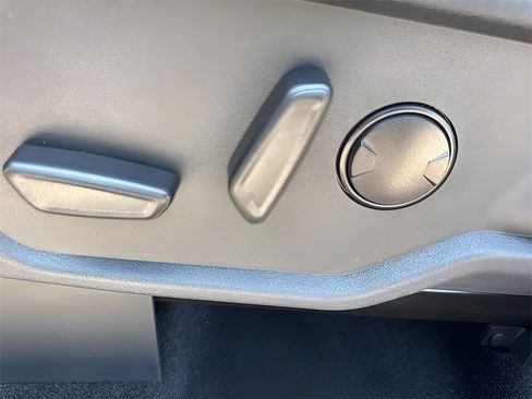 New 2025 Ford Bronco Badlands image 18