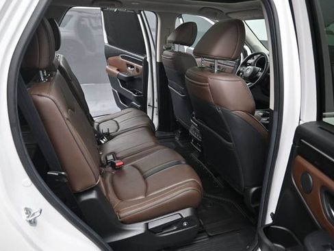 Certified 2025 Honda Pilot Elite image 33