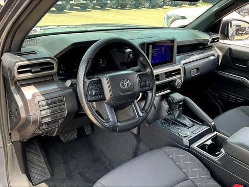 Used 2025 Toyota Tacoma SR5 image 17