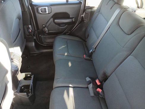 Used 2019 Jeep Wrangler Unlimited Sport image 16