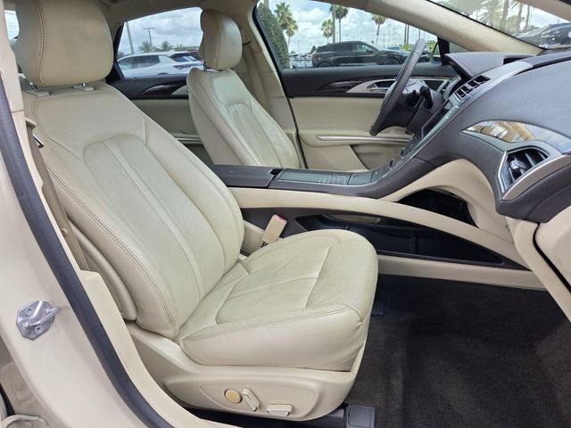 Used 2014 Lincoln MKZ w/ Equipment Group 102A Reserve FWD image 16